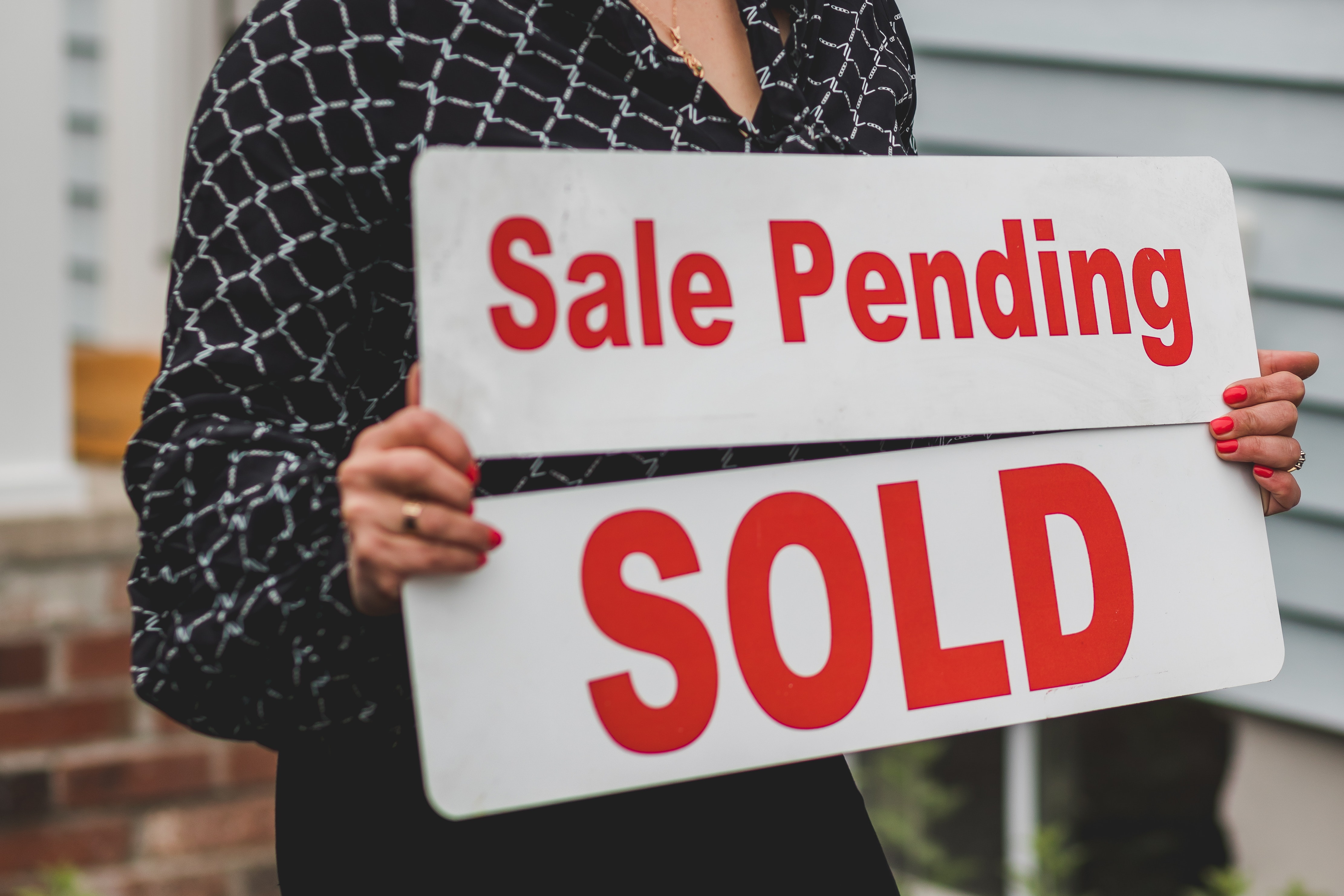 How to Sell Your Home in a Shifting Market - Faster! (4 Tips)